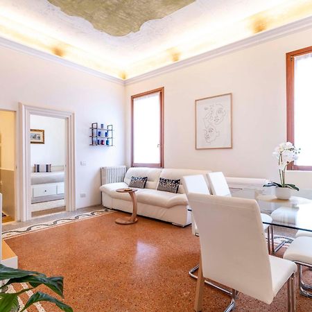 Ca' Pestrin Suite House - San Marco Square Venedig Exterior foto